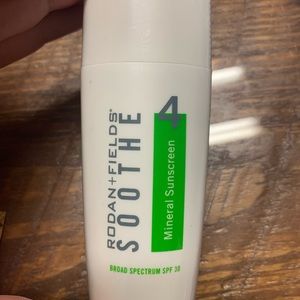 Rodan + Fields SOOTHE Mineral Sunscreen